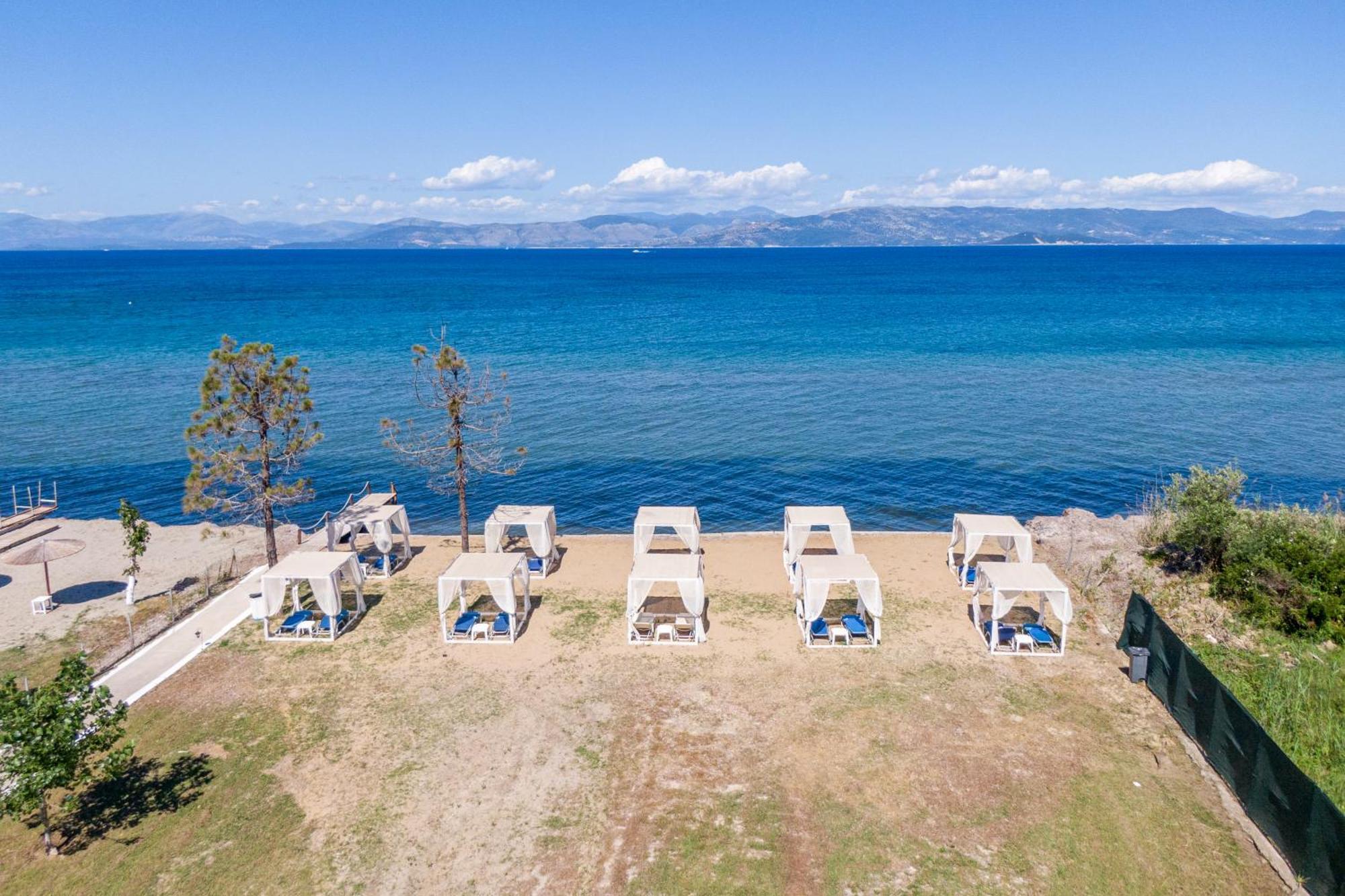 Sandy Beach Complex - Poolside Studios & Seaside Apartments 2*