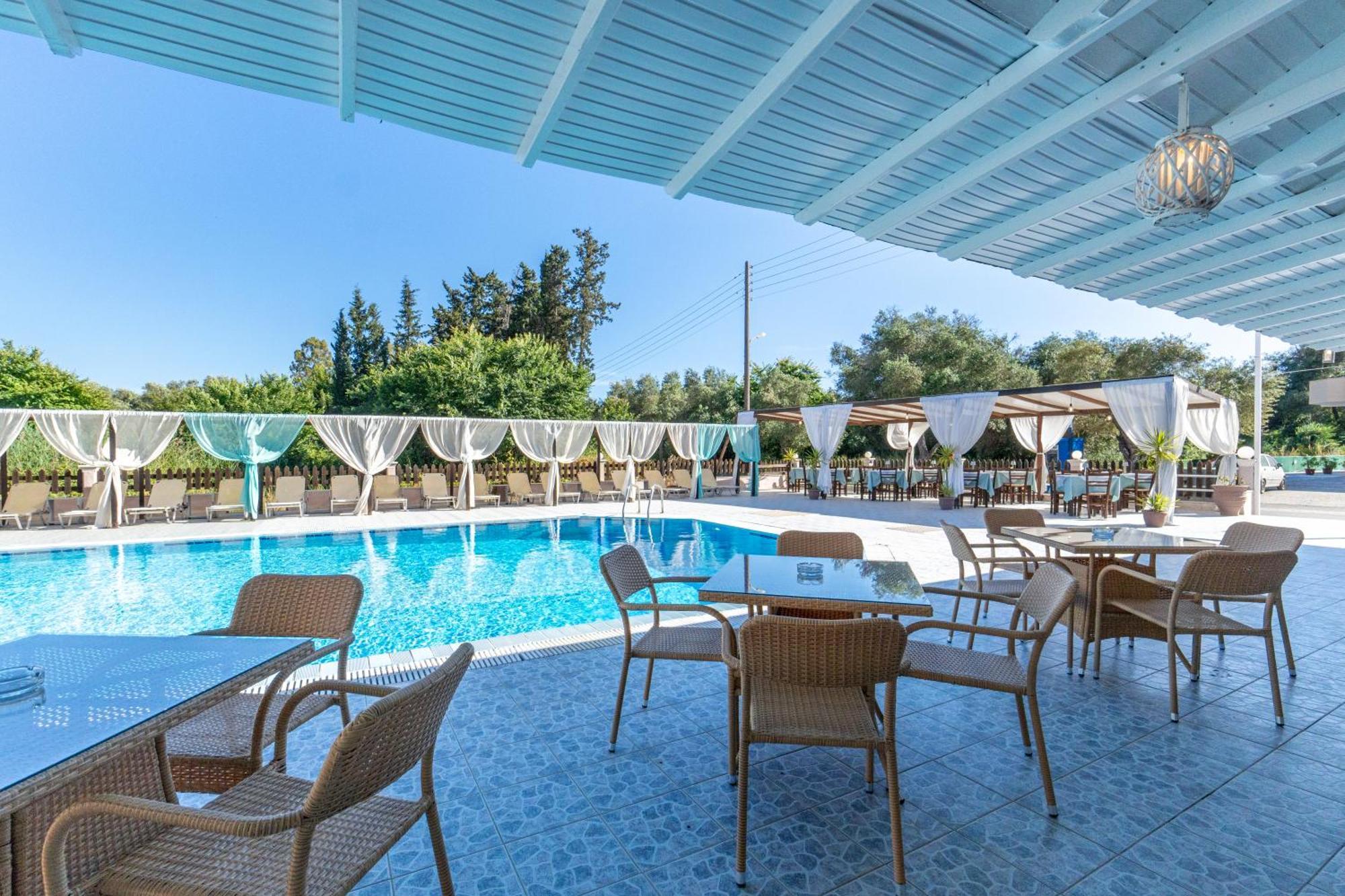 Sandy Beach Complex - Poolside Studios & Seaside Apartments 2* Kavos
