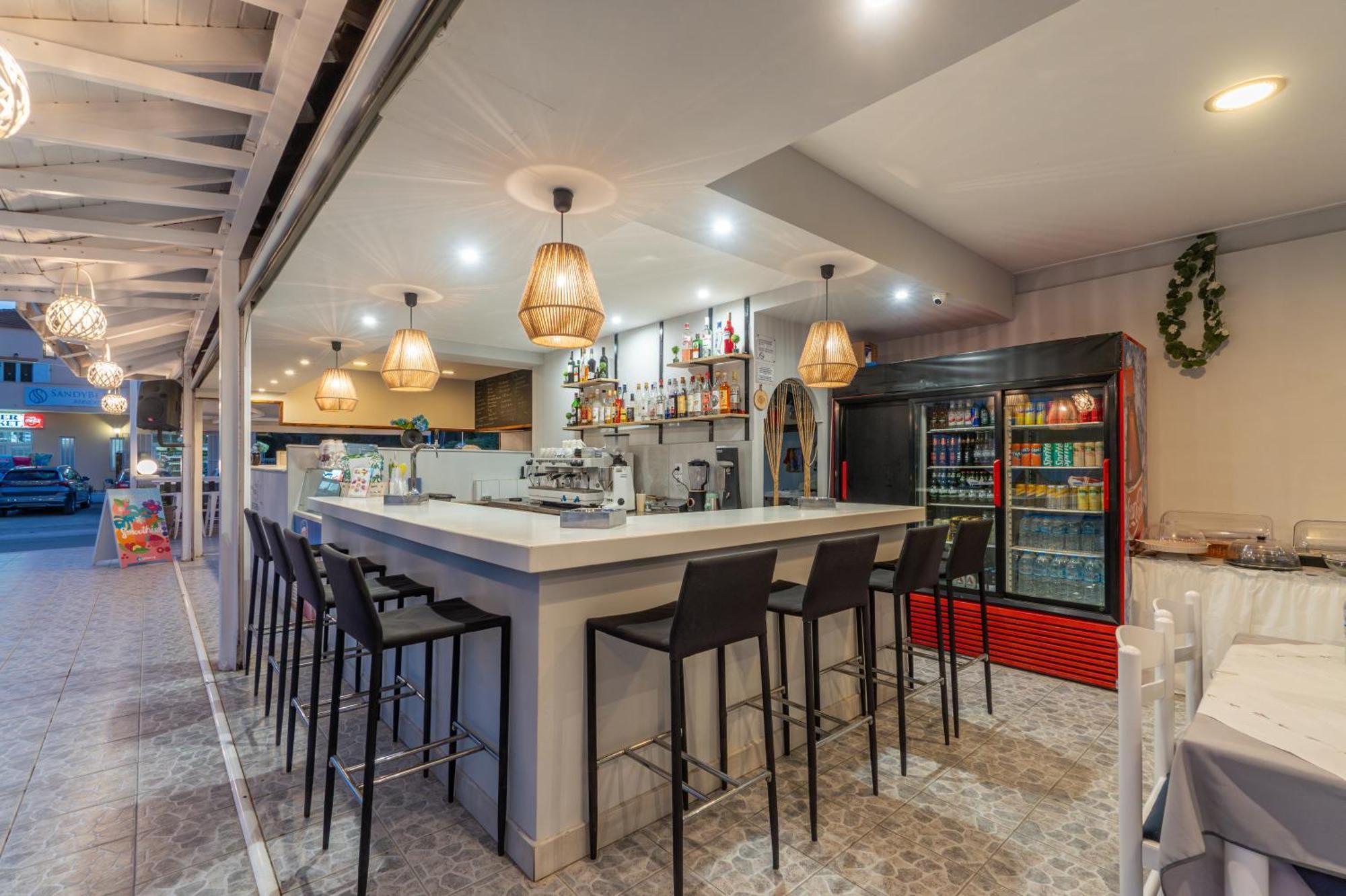 Aparthotel Sandy Complex By Konnect - Poolside & Seaside 2*