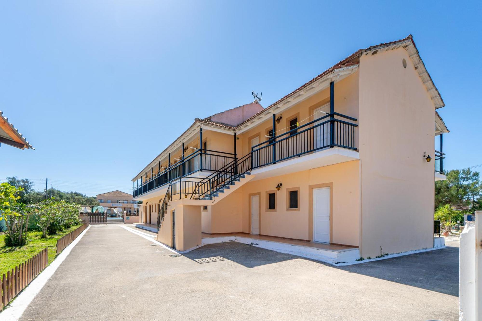 Sandy Complex By Konnect - Poolside & Seaside Aparthotel