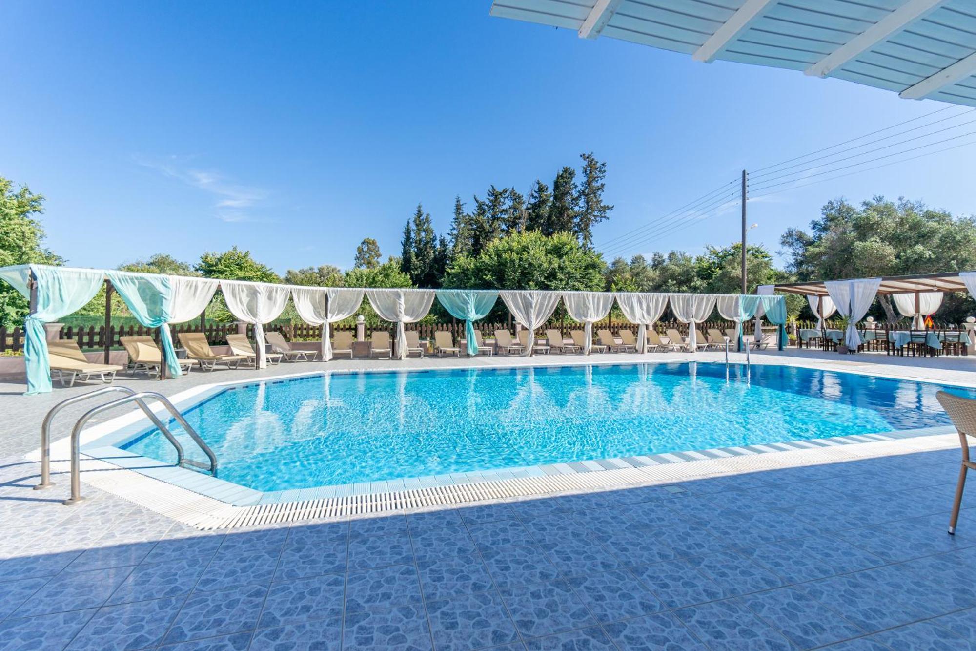 Sandy Complex By Konnect - Poolside & Seaside Aparthotel