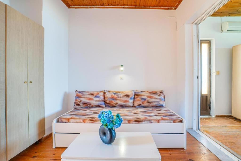 Aparthotel Sandy Complex By Konnect - Poolside & Seaside 2*