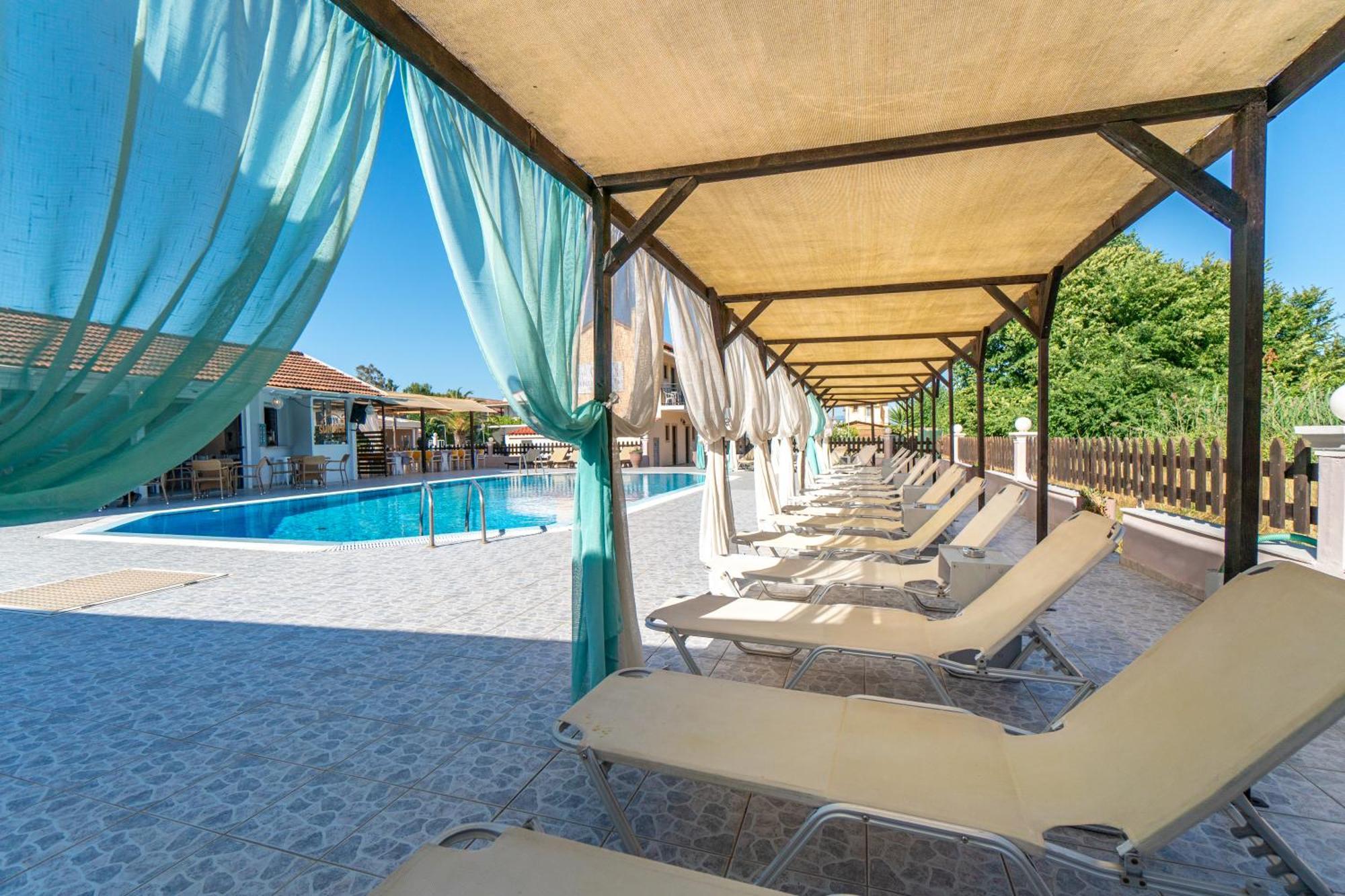 Sandy Complex By Konnect - Poolside & Seaside Kavos